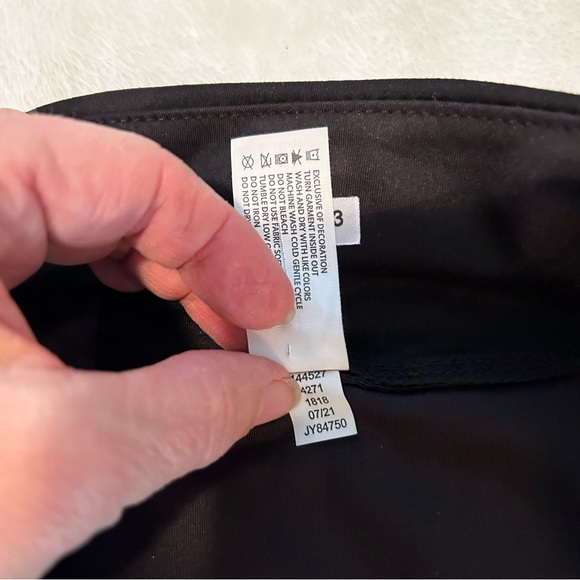 Yogalicious Camo Black Yoga Jacket - Picture 11 of 11